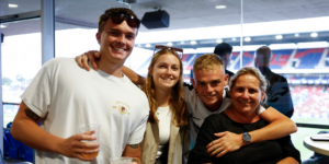 Legend's Lounge – Kotara Room